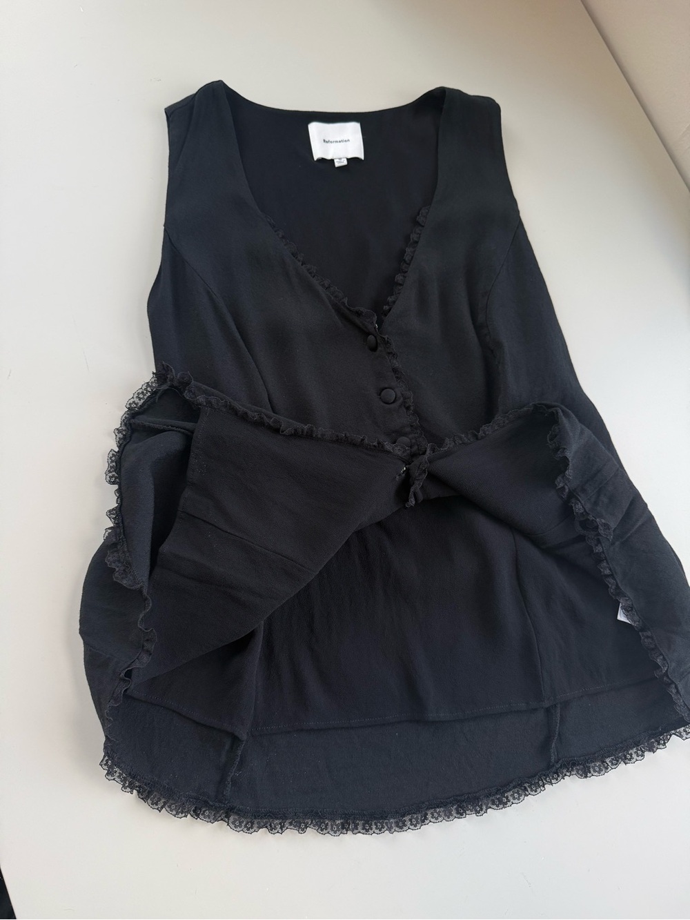 Reformation Skylar Lace Top Black Noir 16 - Picture 12 of 14
